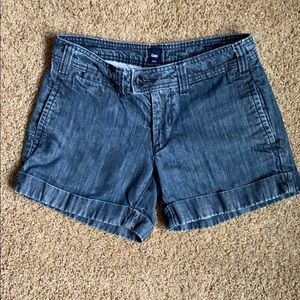 Gap denim shorts size 2